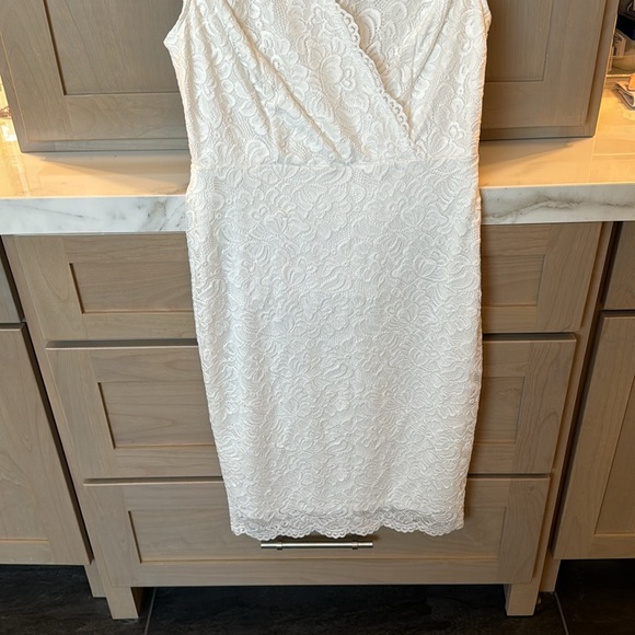 WHITE LACE DRESS - Picture 5 of 6